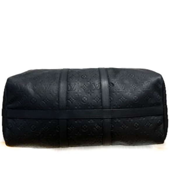 Authentic LOUIS VUITTON Monogram Shadow Leather Keepall Bandoulière 50 - Picture 4 of 8